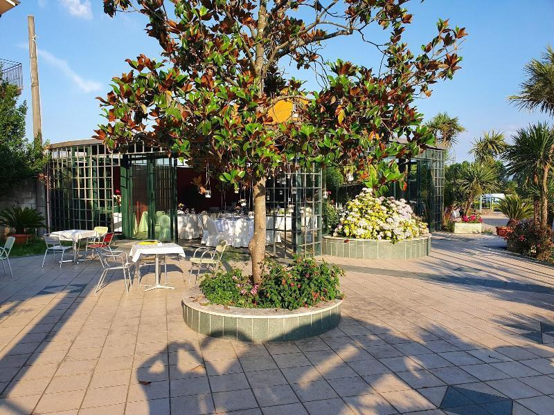 Hotel Ristorante La Campagnola Cassino Exteriör bild
