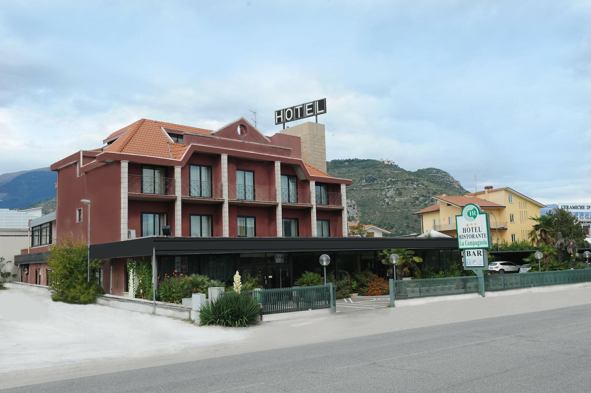 Hotel Ristorante La Campagnola Cassino Exteriör bild